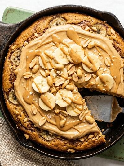 Skillet Peanut Butter Banana Protein Cake